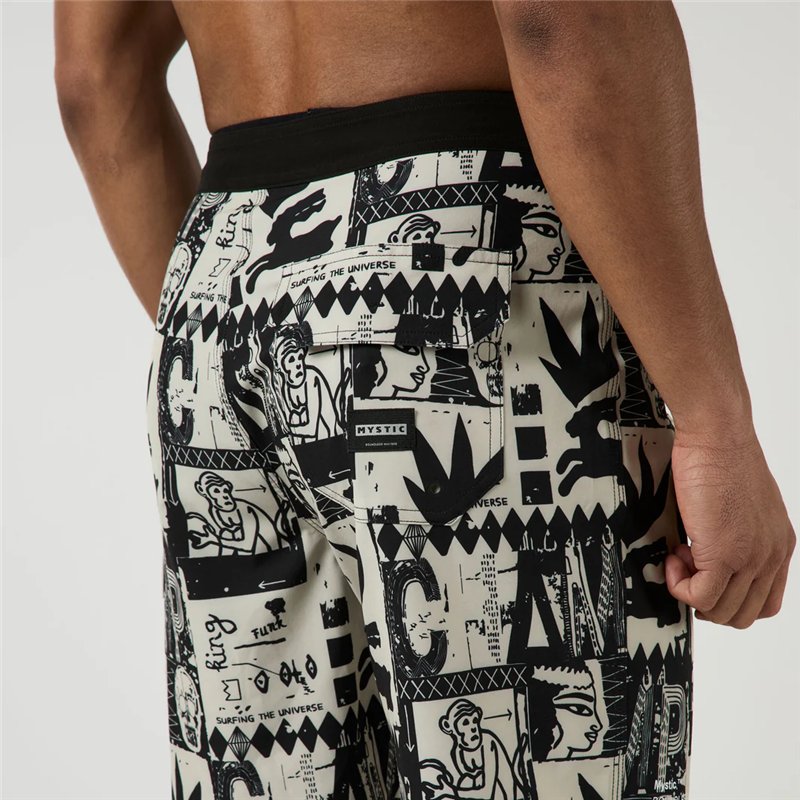 Mystic Movement Boardshort sand