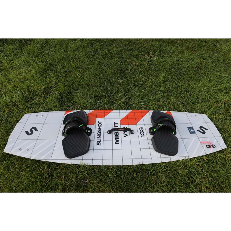 Slingshot Misfit V12 Rentalboard