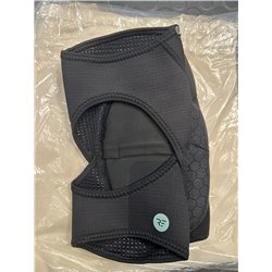 Ride Engine Runway Kneepad