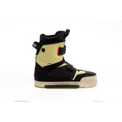 122445  - Slingshot Rad Wake Boots