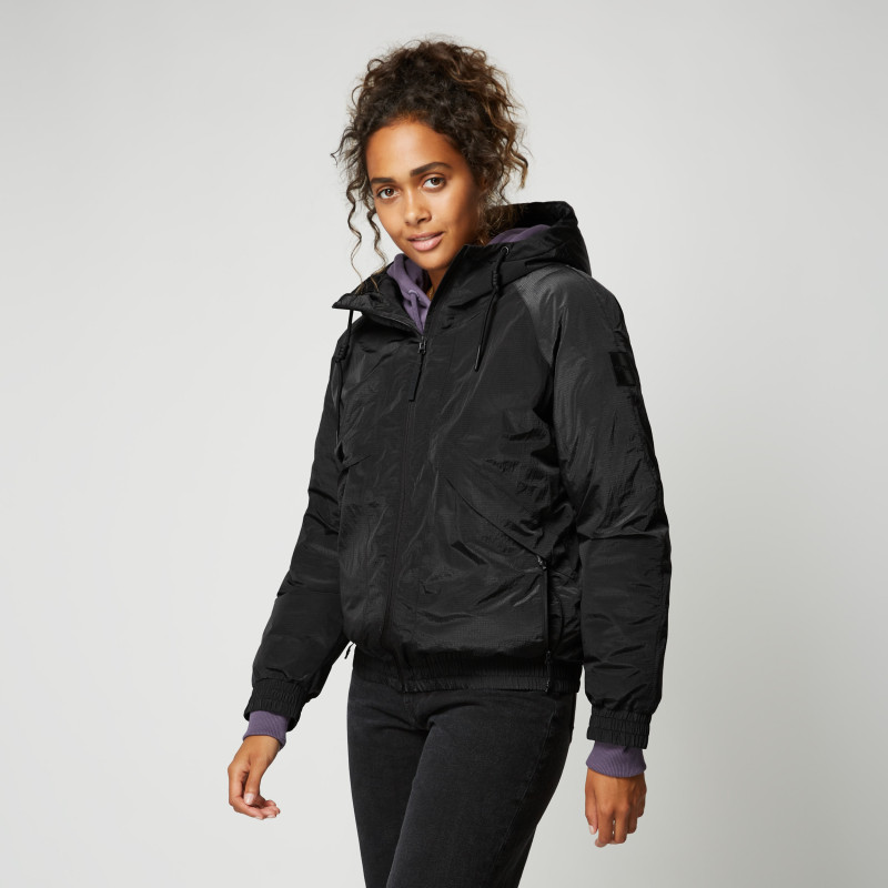 35101.230078  - Mystic The Hooded Bomber black
