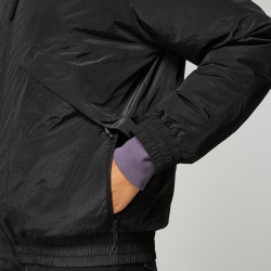 35101.230078  - Mystic The Hooded Bomber black