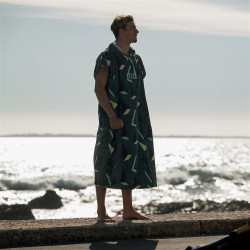 ION Poncho Core crazy palms